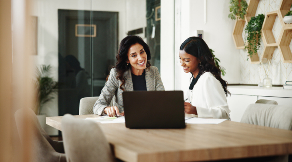 Outsourcing HR vs. PEO